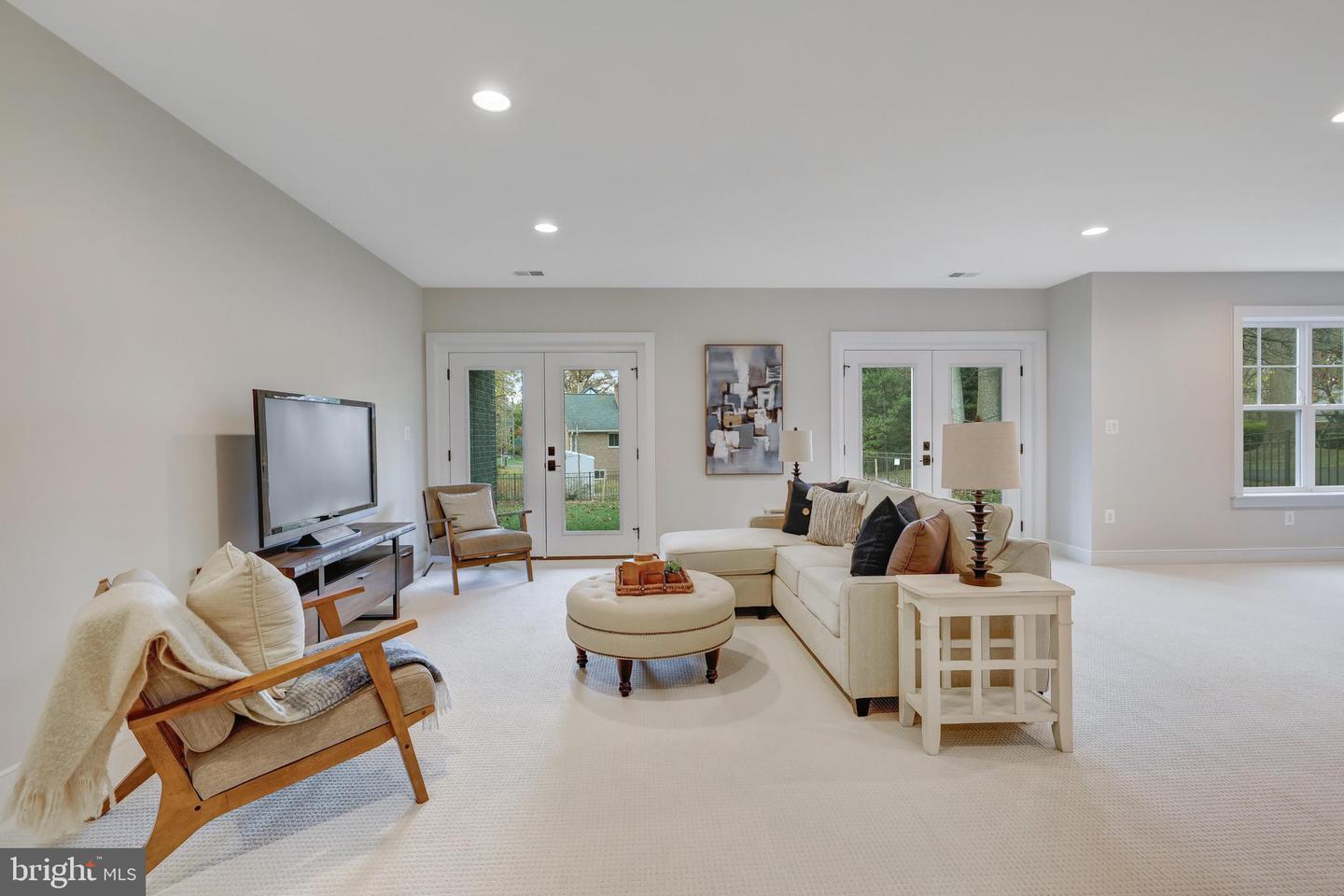 3013 N TORONTO ST, ARLINGTON, Virginia 22213, 4 Bedrooms Bedrooms, ,3 BathroomsBathrooms,Residential,For sale,3013 N TORONTO ST,VAAR2057506 MLS # VAAR2057506