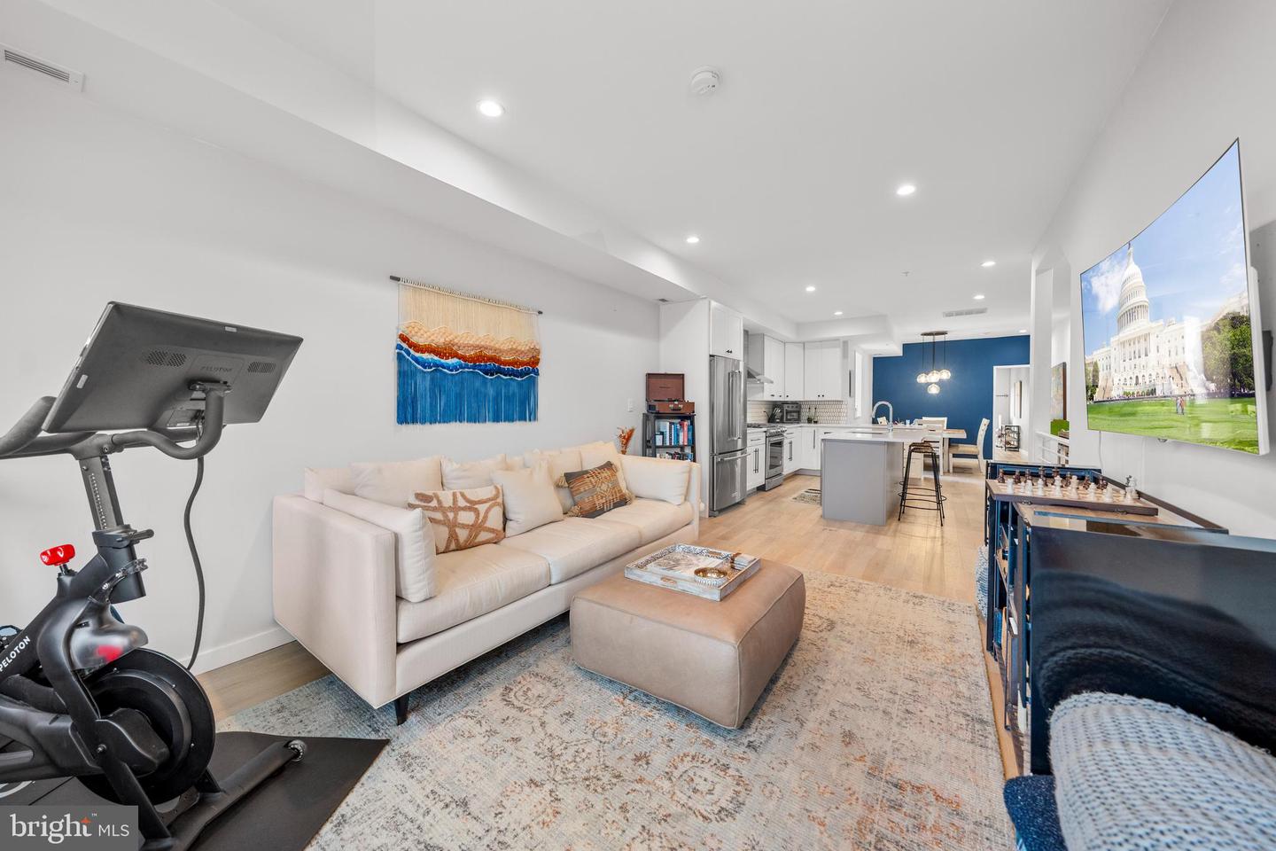 731 FAIRMONT ST NW #2, WASHINGTON, District Of Columbia 20001, 3 Bedrooms Bedrooms, 5 Rooms Rooms,3 BathroomsBathrooms,Residential,For sale,731 FAIRMONT ST NW #2,DCDC2200780 MLS # DCDC2200780