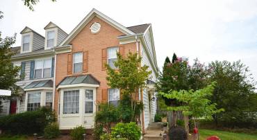 136 CONNERY TER SW, LEESBURG, Virginia 20175, 3 Bedrooms Bedrooms, ,3 BathroomsBathrooms,Residential,For sale,136 CONNERY TER SW,VALO2096554 MLS # VALO2096554