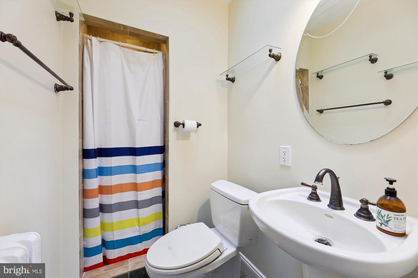 129 JEFFERSON ST NW, WASHINGTON, District Of Columbia 20011, 3 Bedrooms Bedrooms, ,3 BathroomsBathrooms,Residential,For sale,129 JEFFERSON ST NW,DCDC2200680 MLS # DCDC2200680