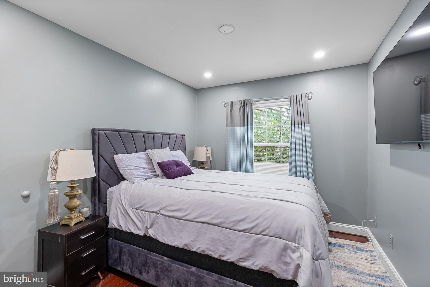 7929 GUNSTON WOODS PL, LORTON, Virginia 22079, 4 Bedrooms Bedrooms, ,3 BathroomsBathrooms,Residential,For sale,7929 GUNSTON WOODS PL,VAFX2240942 MLS # VAFX2240942