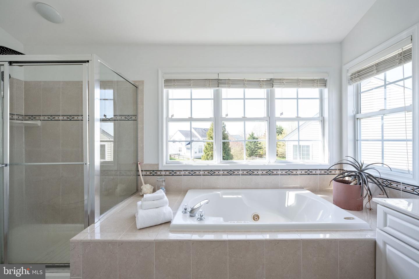 9278 GLEN MEADOW LN, BRISTOW, Virginia 20136, 5 Bedrooms Bedrooms, ,3 BathroomsBathrooms,Residential,For sale,9278 GLEN MEADOW LN,VAPW2094726 MLS # VAPW2094726