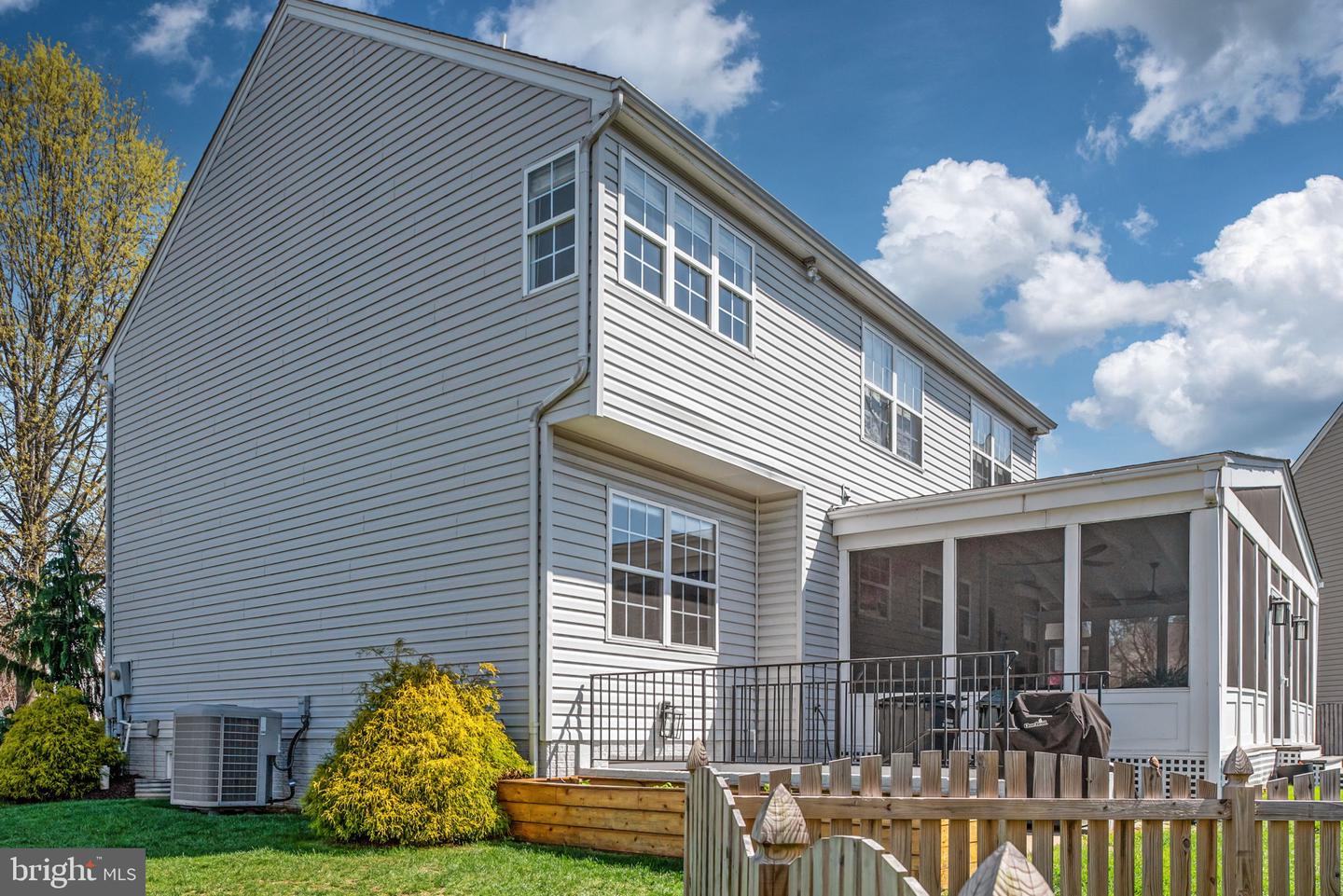9278 GLEN MEADOW LN, BRISTOW, Virginia 20136, 5 Bedrooms Bedrooms, ,3 BathroomsBathrooms,Residential,For sale,9278 GLEN MEADOW LN,VAPW2094726 MLS # VAPW2094726