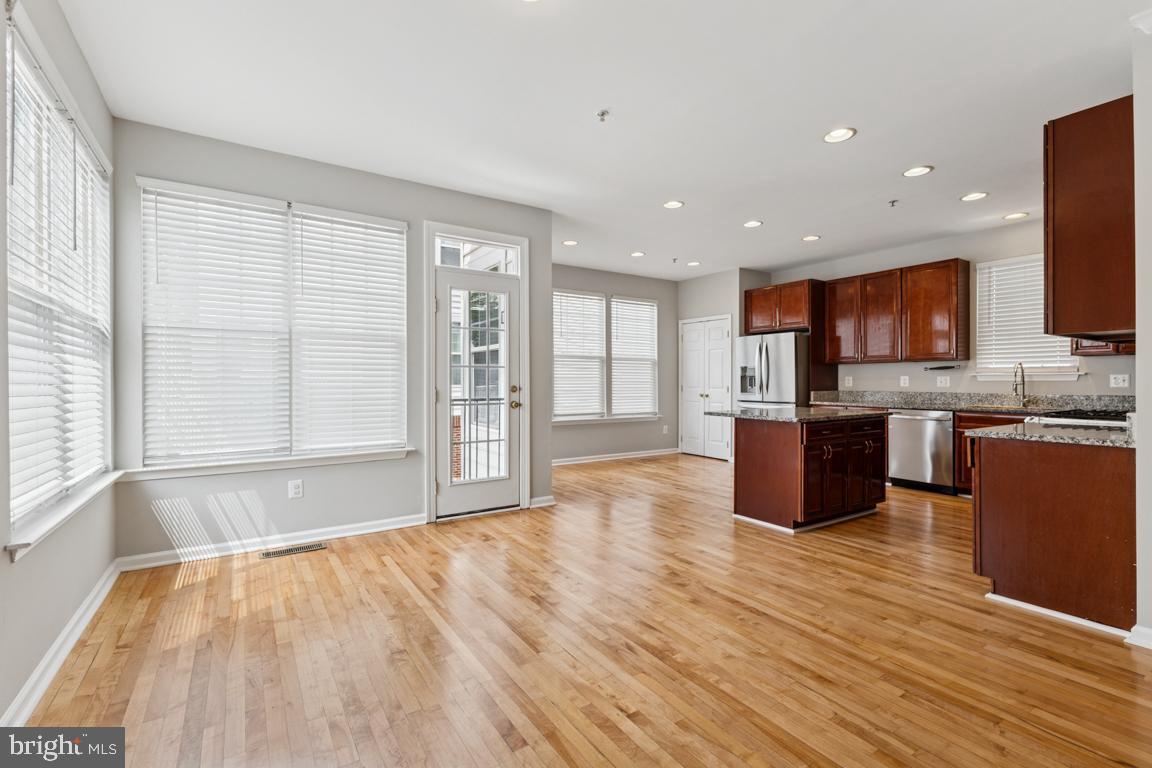 8868 SONG SPARROW DR, GAINESVILLE, Virginia 20155, 5 Bedrooms Bedrooms, ,3 BathroomsBathrooms,Residential,For sale,8868 SONG SPARROW DR,VAPW2094742 MLS # VAPW2094742