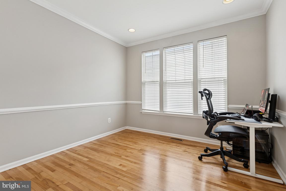 8868 SONG SPARROW DR, GAINESVILLE, Virginia 20155, 5 Bedrooms Bedrooms, ,3 BathroomsBathrooms,Residential,For sale,8868 SONG SPARROW DR,VAPW2094742 MLS # VAPW2094742