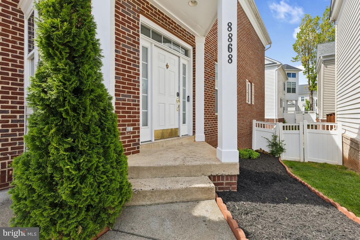 8868 SONG SPARROW DR, GAINESVILLE, Virginia 20155, 5 Bedrooms Bedrooms, ,3 BathroomsBathrooms,Residential,For sale,8868 SONG SPARROW DR,VAPW2094742 MLS # VAPW2094742