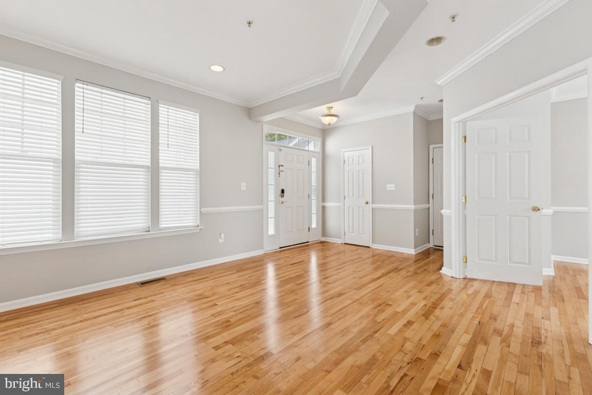 8868 SONG SPARROW DR, GAINESVILLE, Virginia 20155, 5 Bedrooms Bedrooms, ,3 BathroomsBathrooms,Residential,For sale,8868 SONG SPARROW DR,VAPW2094742 MLS # VAPW2094742