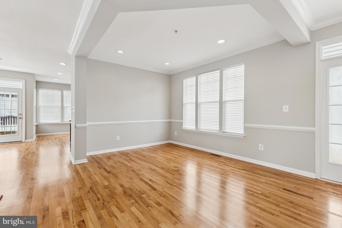 8868 SONG SPARROW DR, GAINESVILLE, Virginia 20155, 5 Bedrooms Bedrooms, ,3 BathroomsBathrooms,Residential,For sale,8868 SONG SPARROW DR,VAPW2094742 MLS # VAPW2094742