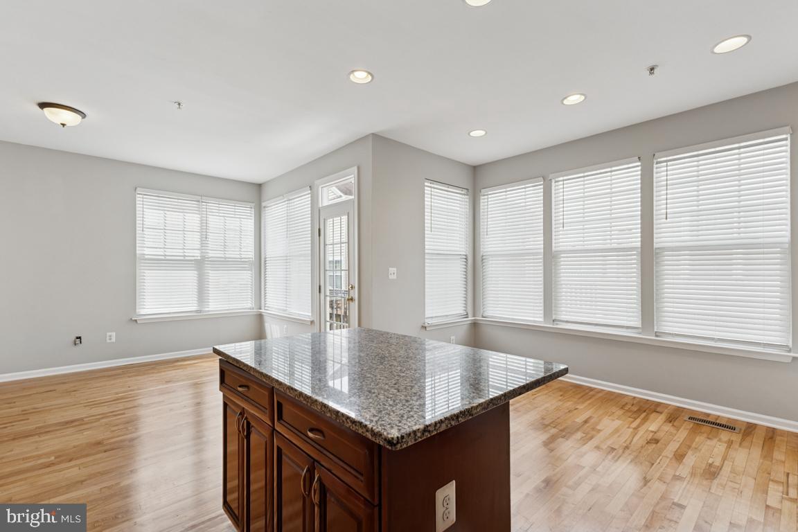 8868 SONG SPARROW DR, GAINESVILLE, Virginia 20155, 5 Bedrooms Bedrooms, ,3 BathroomsBathrooms,Residential,For sale,8868 SONG SPARROW DR,VAPW2094742 MLS # VAPW2094742