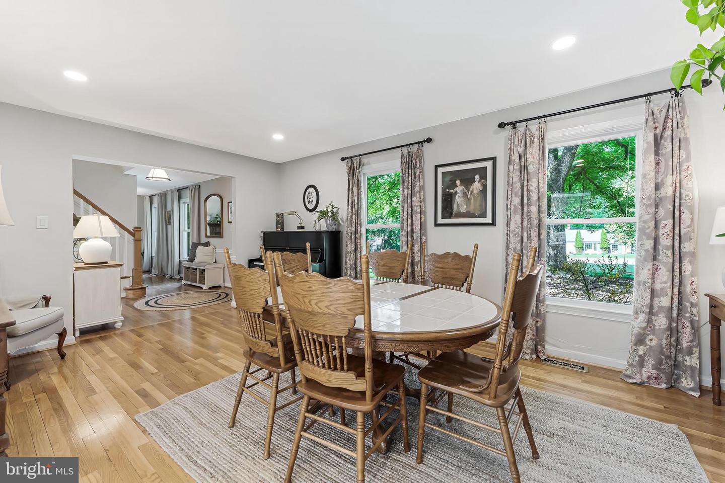 723 FOREST RIDGE DR, GREAT FALLS, Virginia 22066, 4 Bedrooms Bedrooms, ,2 BathroomsBathrooms,Residential,For sale,723 FOREST RIDGE DR,VAFX2241074 MLS # VAFX2241074