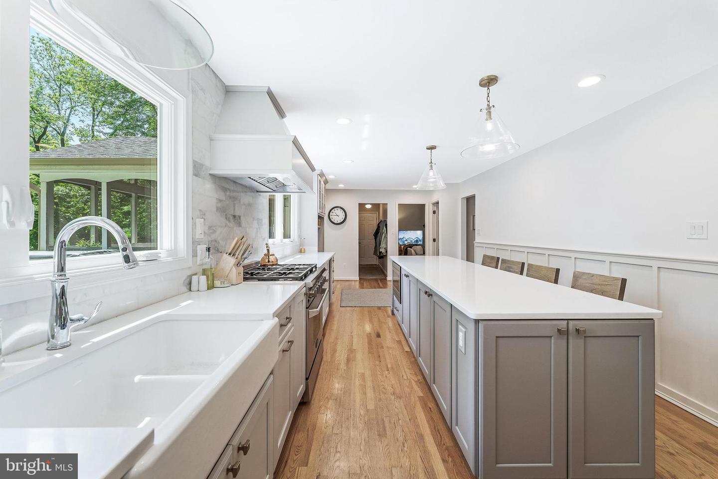 723 FOREST RIDGE DR, GREAT FALLS, Virginia 22066, 4 Bedrooms Bedrooms, ,2 BathroomsBathrooms,Residential,For sale,723 FOREST RIDGE DR,VAFX2241074 MLS # VAFX2241074