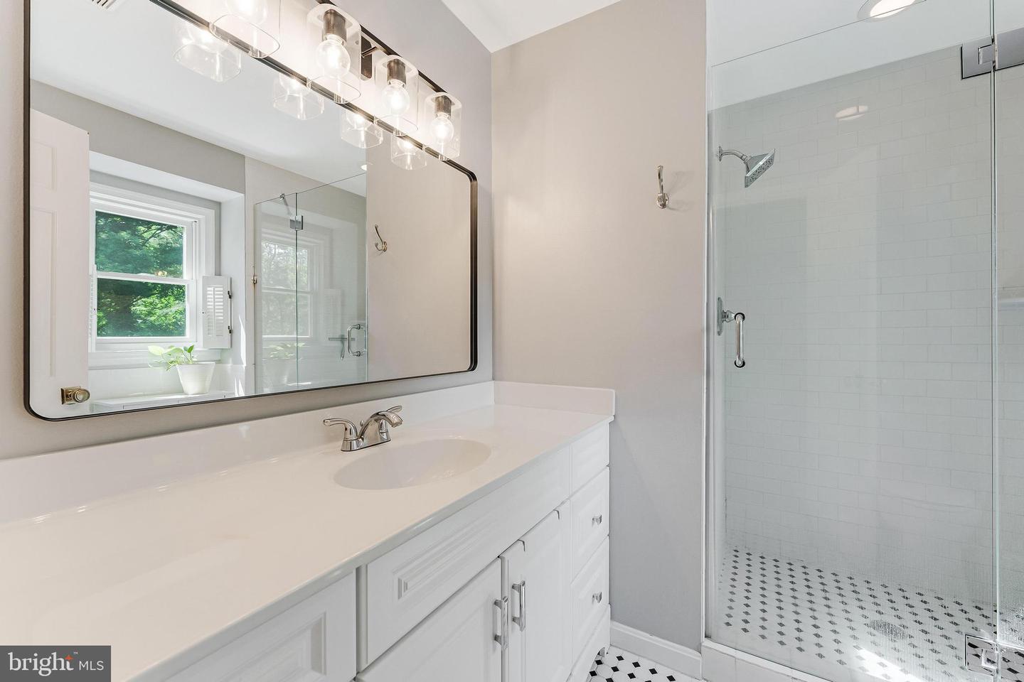 723 FOREST RIDGE DR, GREAT FALLS, Virginia 22066, 4 Bedrooms Bedrooms, ,2 BathroomsBathrooms,Residential,For sale,723 FOREST RIDGE DR,VAFX2241074 MLS # VAFX2241074