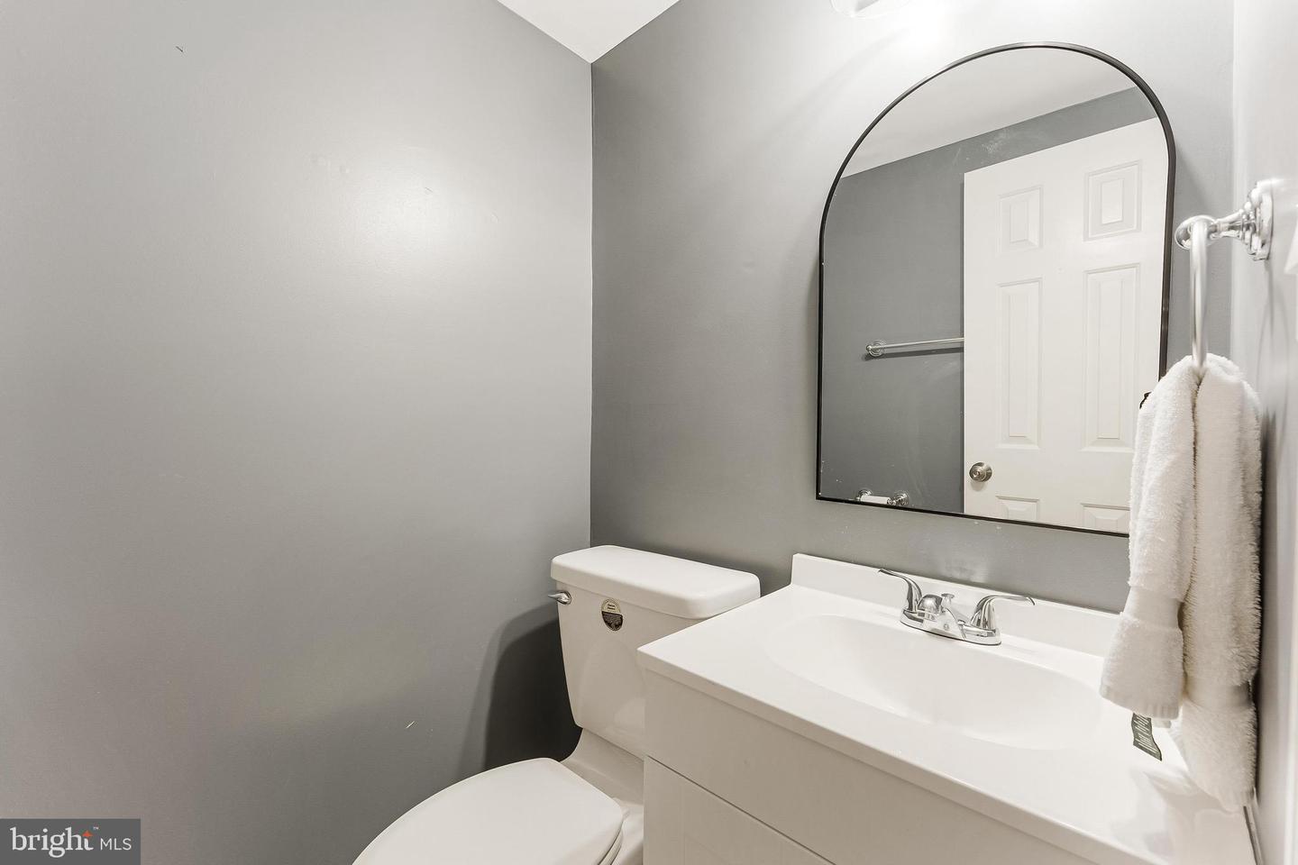 723 FOREST RIDGE DR, GREAT FALLS, Virginia 22066, 4 Bedrooms Bedrooms, ,2 BathroomsBathrooms,Residential,For sale,723 FOREST RIDGE DR,VAFX2241074 MLS # VAFX2241074