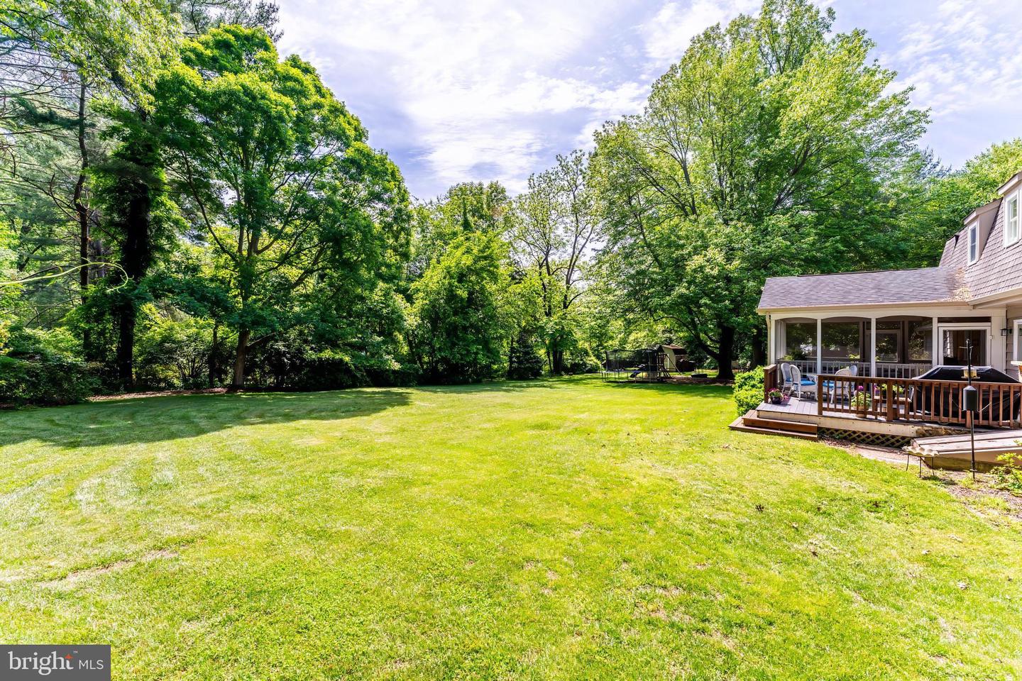 723 FOREST RIDGE DR, GREAT FALLS, Virginia 22066, 4 Bedrooms Bedrooms, ,2 BathroomsBathrooms,Residential,For sale,723 FOREST RIDGE DR,VAFX2241074 MLS # VAFX2241074