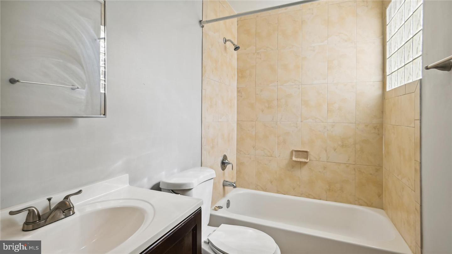 1321 W ST SE, WASHINGTON, District Of Columbia 20020, 2 Bedrooms Bedrooms, ,2 BathroomsBathrooms,Residential,For sale,1321 W ST SE,DCDC2200788 MLS # DCDC2200788
