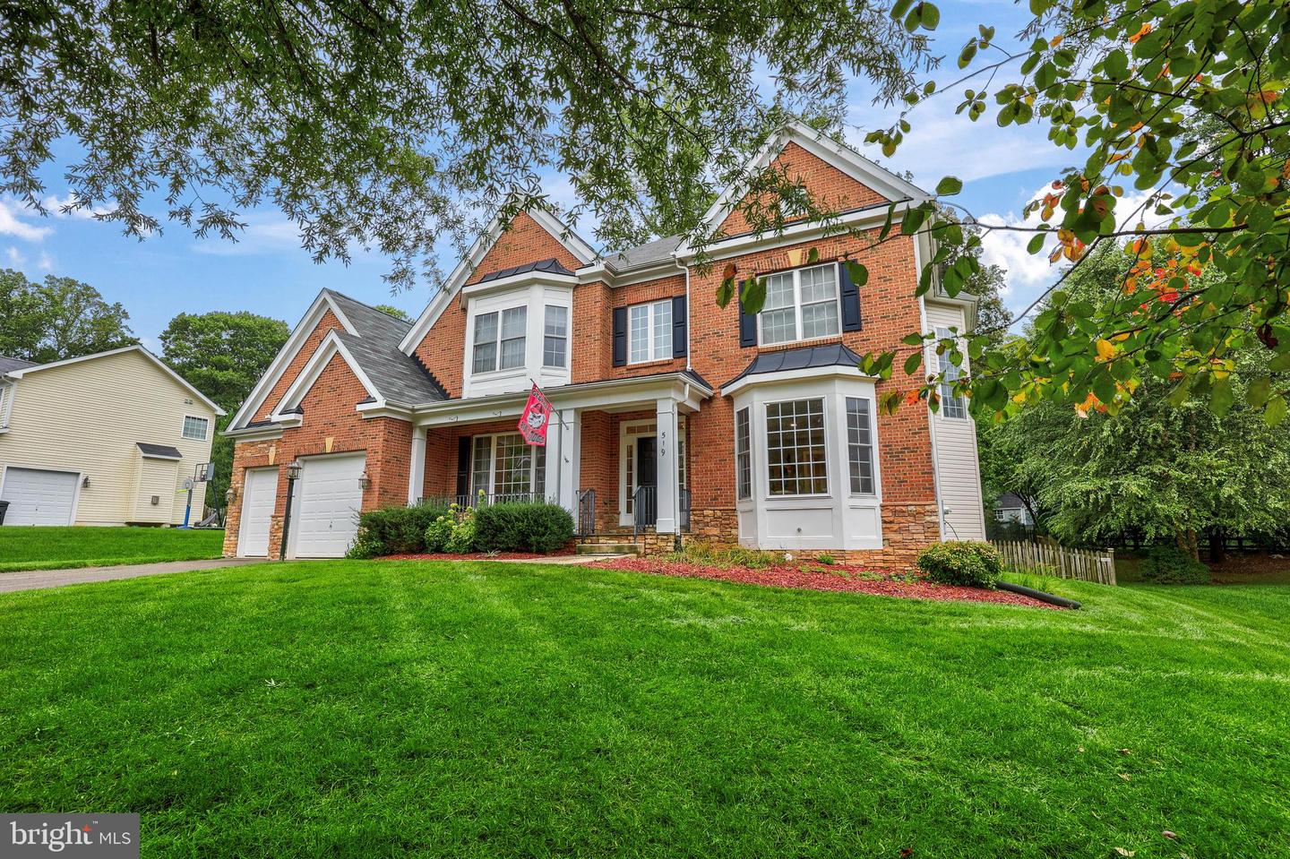 519 CARDINAL LN, WARRENTON, Virginia 20186, 5 Bedrooms Bedrooms, ,4 BathroomsBathrooms,Residential,For sale,519 CARDINAL LN,VAFQ2016646 MLS # VAFQ2016646