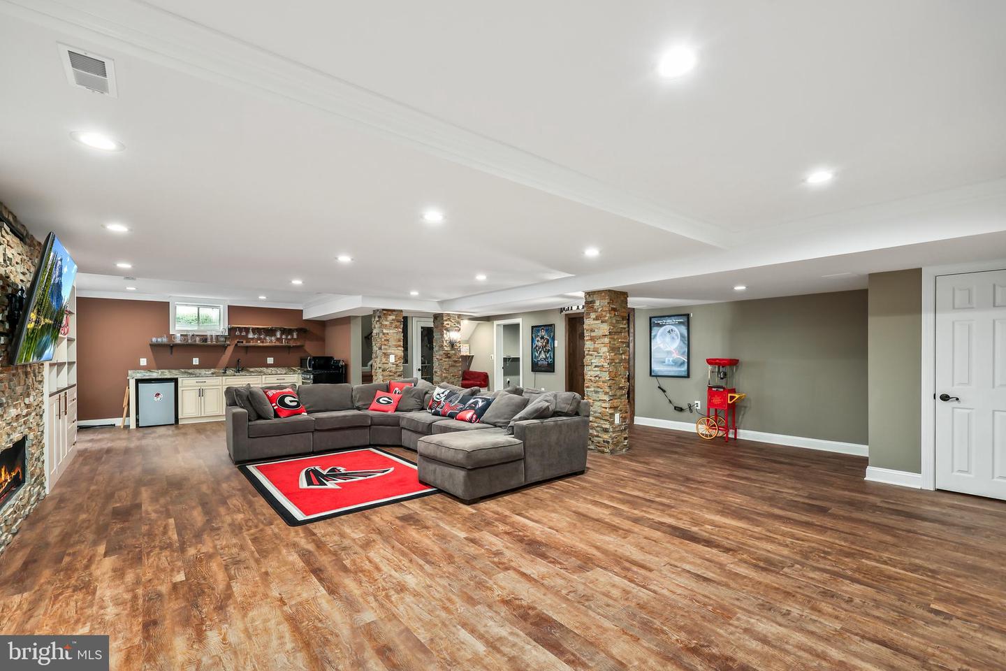 519 CARDINAL LN, WARRENTON, Virginia 20186, 5 Bedrooms Bedrooms, ,4 BathroomsBathrooms,Residential,For sale,519 CARDINAL LN,VAFQ2016646 MLS # VAFQ2016646