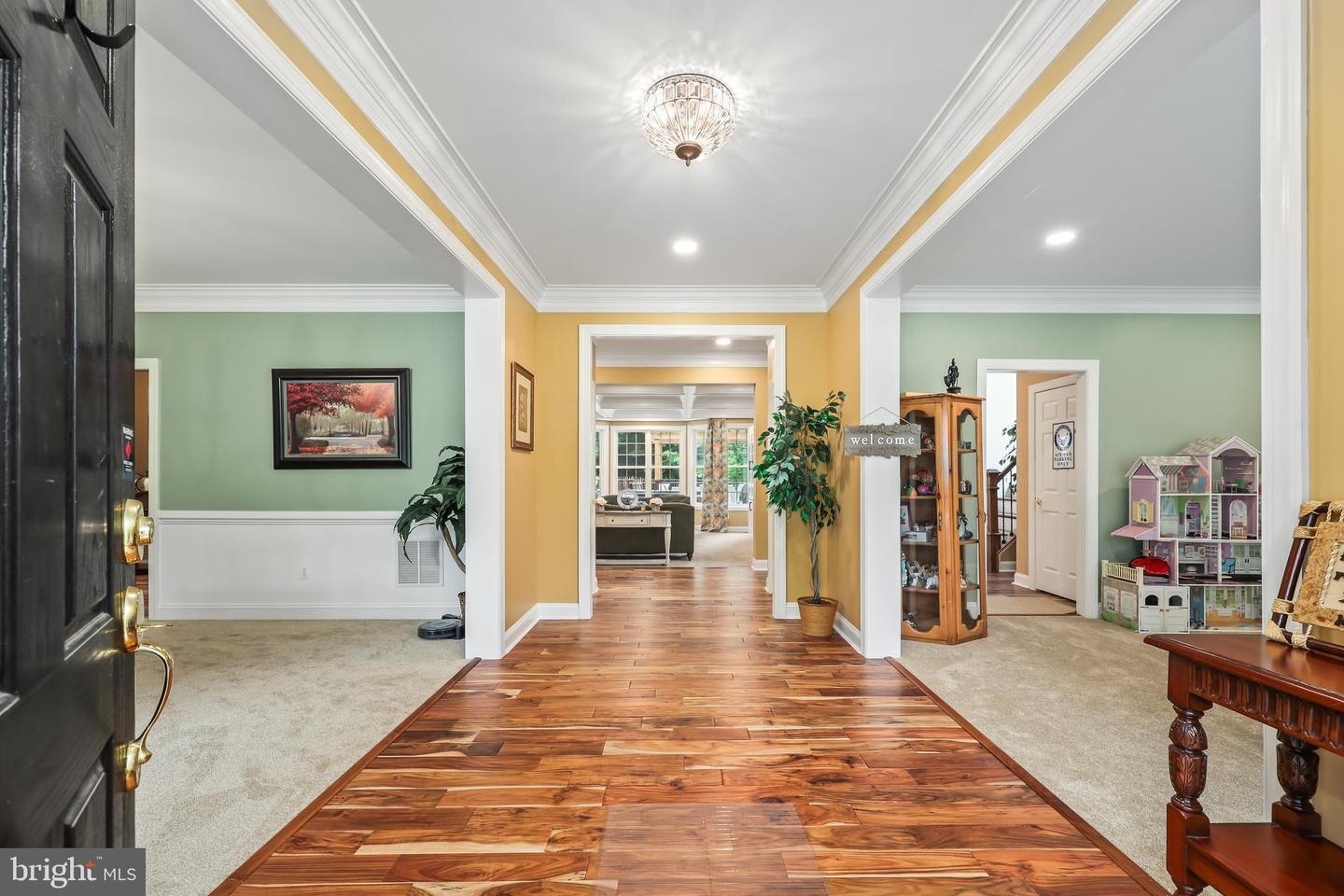 519 CARDINAL LN, WARRENTON, Virginia 20186, 5 Bedrooms Bedrooms, ,4 BathroomsBathrooms,Residential,For sale,519 CARDINAL LN,VAFQ2016646 MLS # VAFQ2016646