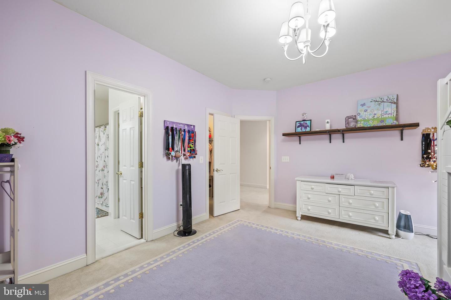 519 CARDINAL LN, WARRENTON, Virginia 20186, 5 Bedrooms Bedrooms, ,4 BathroomsBathrooms,Residential,For sale,519 CARDINAL LN,VAFQ2016646 MLS # VAFQ2016646