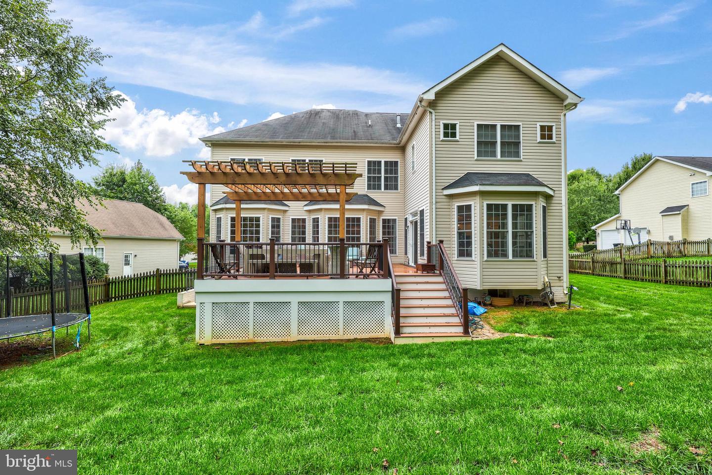 519 CARDINAL LN, WARRENTON, Virginia 20186, 5 Bedrooms Bedrooms, ,4 BathroomsBathrooms,Residential,For sale,519 CARDINAL LN,VAFQ2016646 MLS # VAFQ2016646