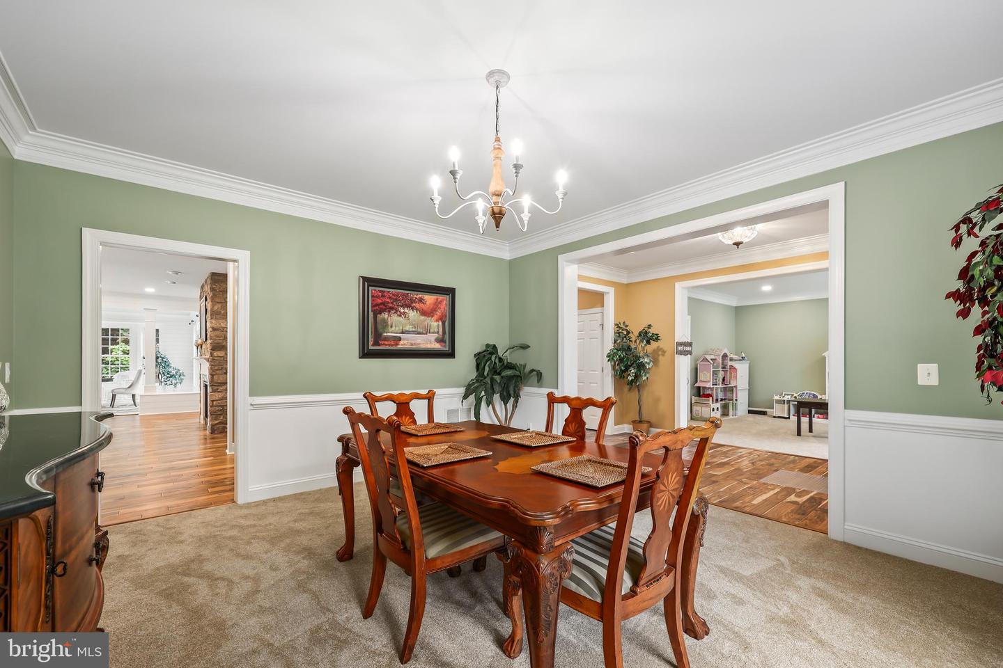 519 CARDINAL LN, WARRENTON, Virginia 20186, 5 Bedrooms Bedrooms, ,4 BathroomsBathrooms,Residential,For sale,519 CARDINAL LN,VAFQ2016646 MLS # VAFQ2016646