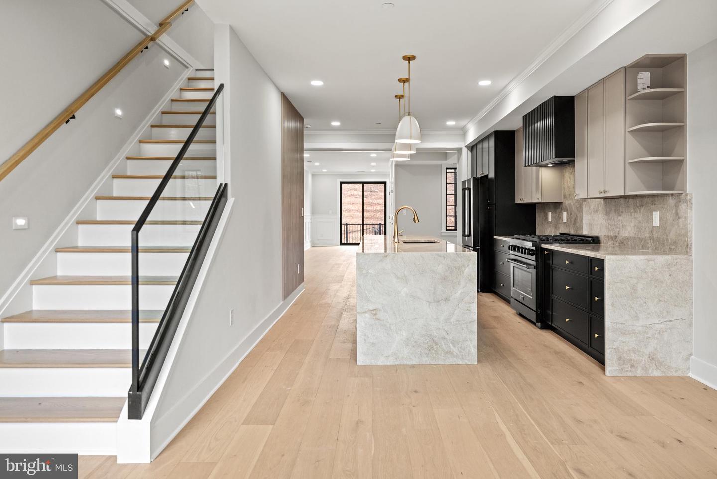 1407 1ST ST NW #PH-2, WASHINGTON, District Of Columbia 20001, 3 Bedrooms Bedrooms, ,2 BathroomsBathrooms,Residential,For sale,1407 1ST ST NW #PH-2,DCDC2200836 MLS # DCDC2200836