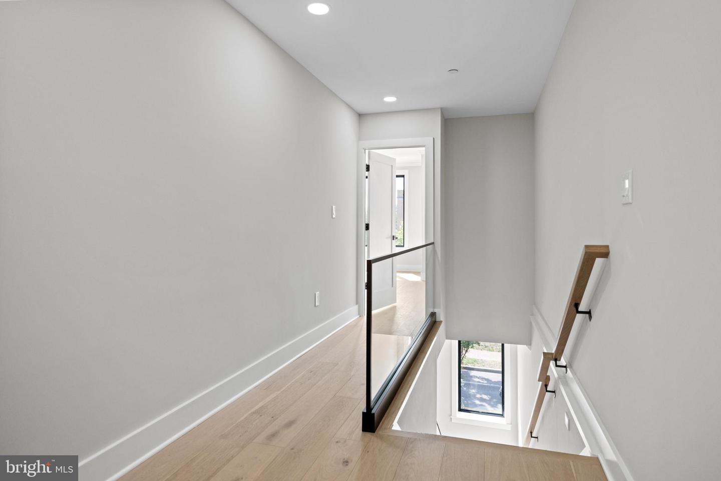 1407 1ST ST NW #PH-2, WASHINGTON, District Of Columbia 20001, 3 Bedrooms Bedrooms, ,2 BathroomsBathrooms,Residential,For sale,1407 1ST ST NW #PH-2,DCDC2200836 MLS # DCDC2200836