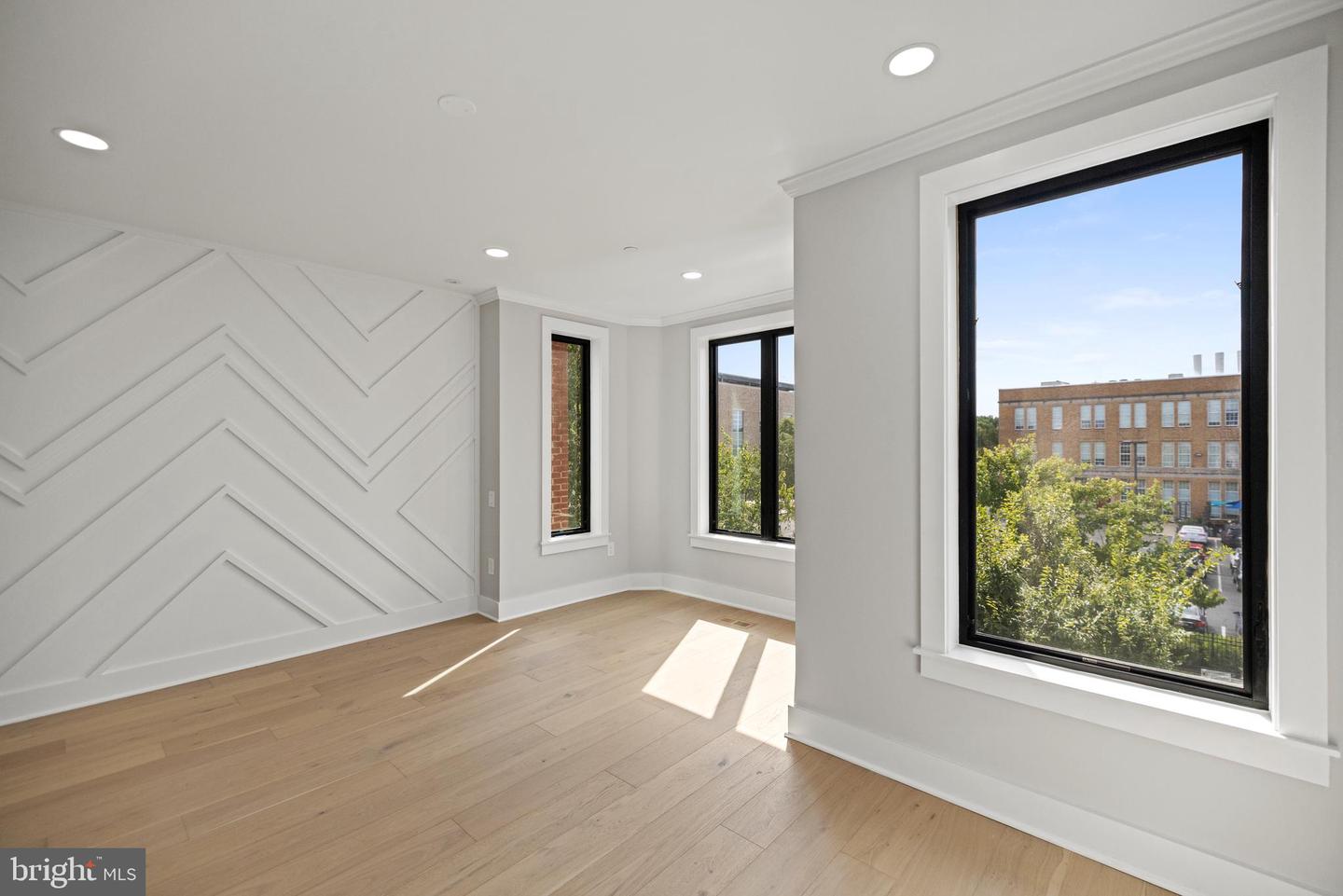 1407 1ST ST NW #PH-2, WASHINGTON, District Of Columbia 20001, 3 Bedrooms Bedrooms, ,2 BathroomsBathrooms,Residential,For sale,1407 1ST ST NW #PH-2,DCDC2200836 MLS # DCDC2200836