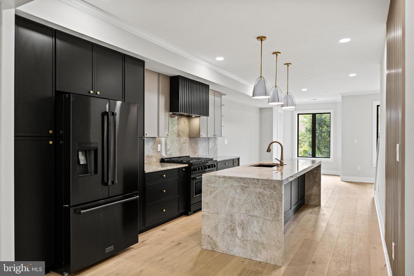 1407 1ST ST NW #PH-2, WASHINGTON, District Of Columbia 20001, 3 Bedrooms Bedrooms, ,2 BathroomsBathrooms,Residential,For sale,1407 1ST ST NW #PH-2,DCDC2200836 MLS # DCDC2200836
