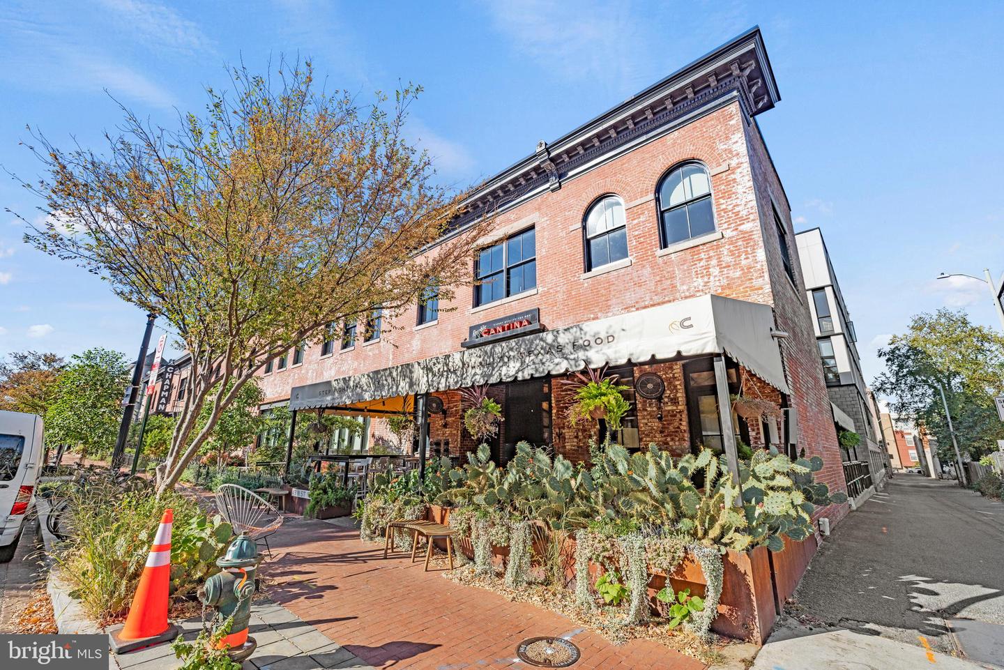 1407 1ST ST NW #PH-2, WASHINGTON, District Of Columbia 20001, 3 Bedrooms Bedrooms, ,2 BathroomsBathrooms,Residential,For sale,1407 1ST ST NW #PH-2,DCDC2200836 MLS # DCDC2200836