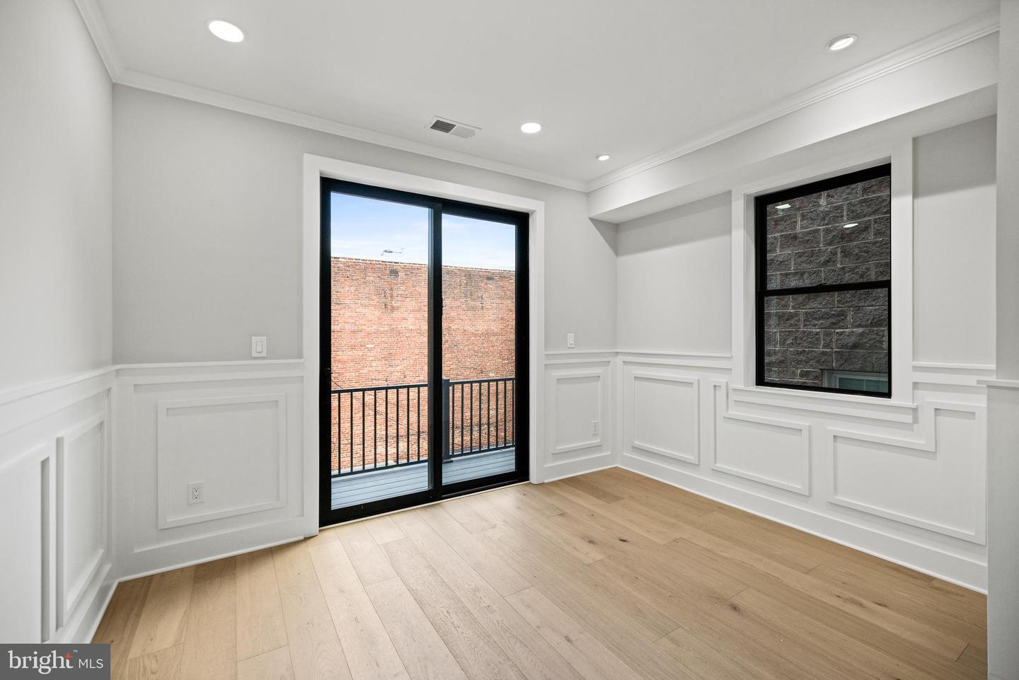 1407 1ST ST NW #PH-2, WASHINGTON, District Of Columbia 20001, 3 Bedrooms Bedrooms, ,2 BathroomsBathrooms,Residential,For sale,1407 1ST ST NW #PH-2,DCDC2200836 MLS # DCDC2200836