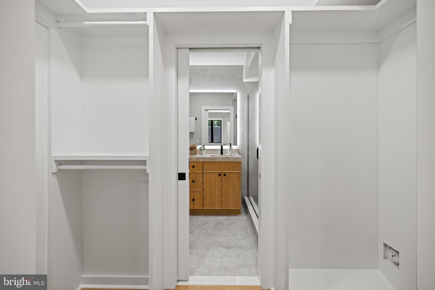 1407 1ST ST NW #1, WASHINGTON, District Of Columbia 20001, 3 Bedrooms Bedrooms, ,2 BathroomsBathrooms,Residential,For sale,1407 1ST ST NW #1,DCDC2200840 MLS # DCDC2200840