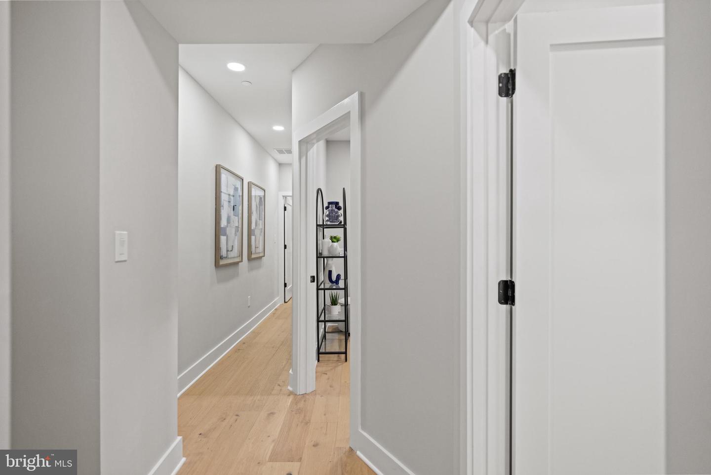 1407 1ST ST NW #1, WASHINGTON, District Of Columbia 20001, 3 Bedrooms Bedrooms, ,2 BathroomsBathrooms,Residential,For sale,1407 1ST ST NW #1,DCDC2200840 MLS # DCDC2200840