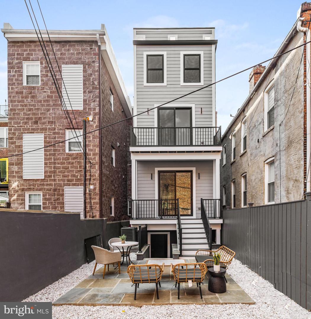 1407 1ST ST NW #1, WASHINGTON, District Of Columbia 20001, 3 Bedrooms Bedrooms, ,2 BathroomsBathrooms,Residential,For sale,1407 1ST ST NW #1,DCDC2200840 MLS # DCDC2200840