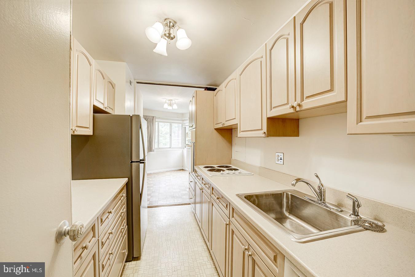 4600 CONNECTICUT AVE NW #306, WASHINGTON, District Of Columbia 20008, 2 Bedrooms Bedrooms, ,2 BathroomsBathrooms,Residential,For sale,4600 CONNECTICUT AVE NW #306,DCDC2200844 MLS # DCDC2200844