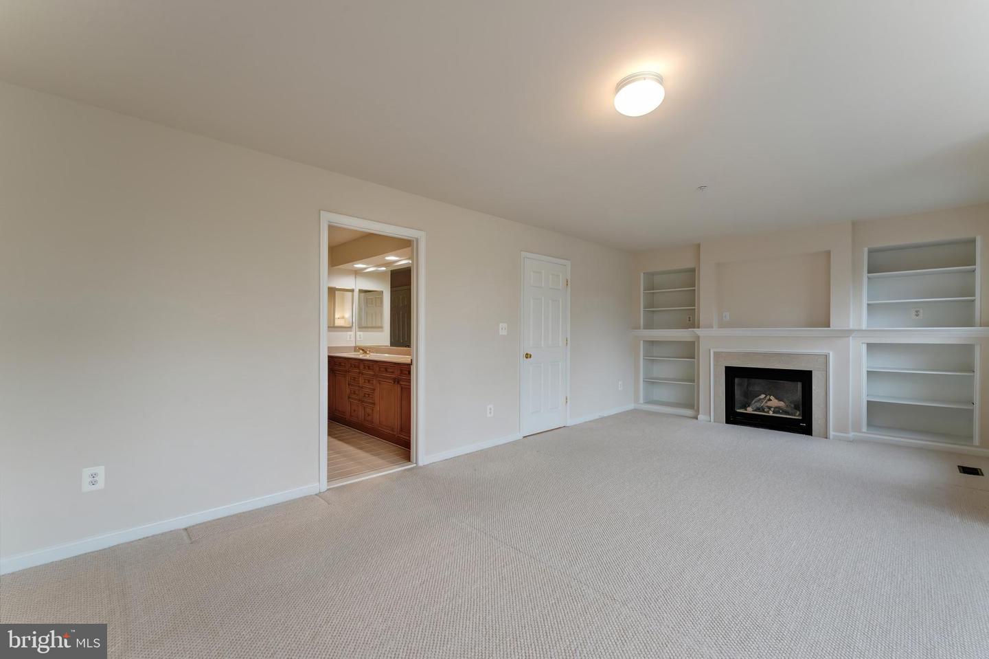 12121 KINSLEY PL, RESTON, Virginia 20190, 3 Bedrooms Bedrooms, 9 Rooms Rooms,3 BathroomsBathrooms,Residential,For sale,12121 KINSLEY PL,VAFX2241096 MLS # VAFX2241096
