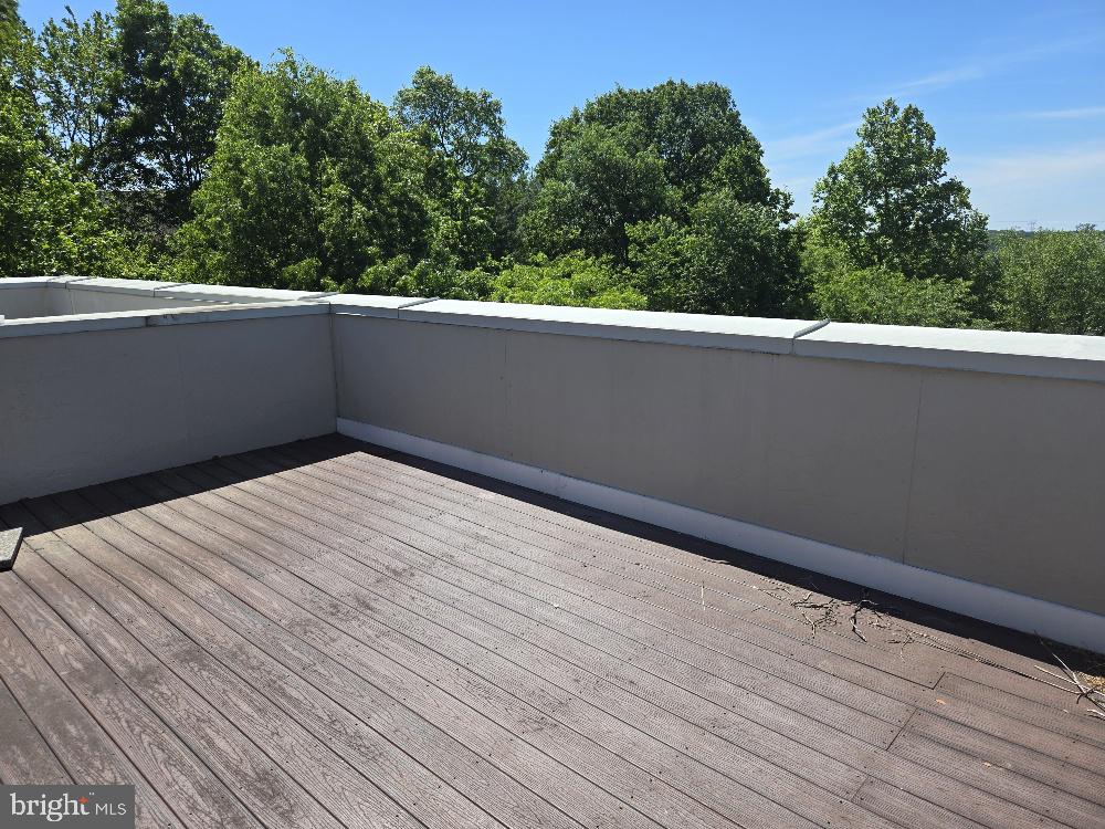 12121 KINSLEY PL, RESTON, Virginia 20190, 3 Bedrooms Bedrooms, 9 Rooms Rooms,3 BathroomsBathrooms,Residential,For sale,12121 KINSLEY PL,VAFX2241096 MLS # VAFX2241096