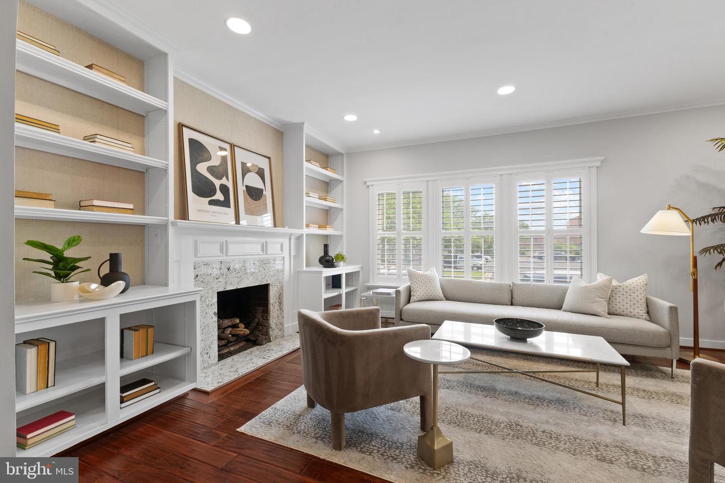 1401 PRINCESS ST, ALEXANDRIA, Virginia 22314, 3 Bedrooms Bedrooms, ,2 BathroomsBathrooms,Residential,For sale,1401 PRINCESS ST,VAAX2045392 MLS # VAAX2045392