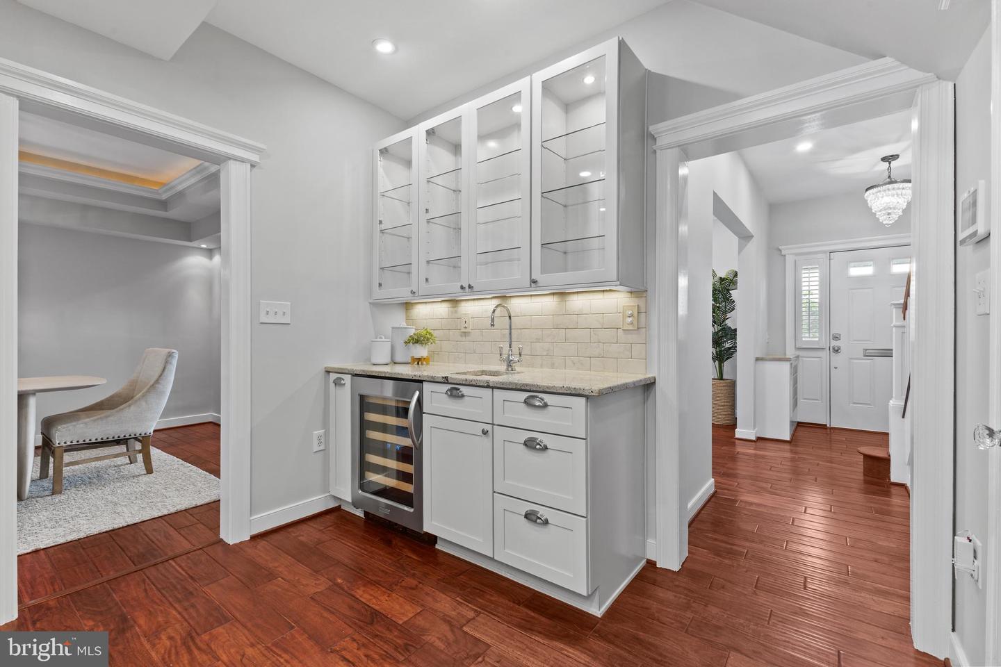 1401 PRINCESS ST, ALEXANDRIA, Virginia 22314, 3 Bedrooms Bedrooms, ,2 BathroomsBathrooms,Residential,For sale,1401 PRINCESS ST,VAAX2045392 MLS # VAAX2045392