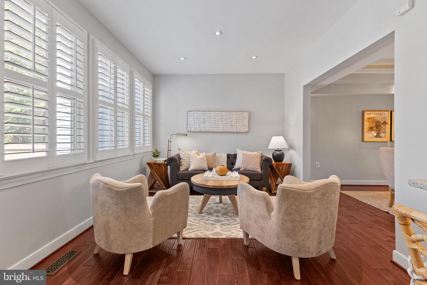 1401 PRINCESS ST, ALEXANDRIA, Virginia 22314, 3 Bedrooms Bedrooms, ,2 BathroomsBathrooms,Residential,For sale,1401 PRINCESS ST,VAAX2045392 MLS # VAAX2045392