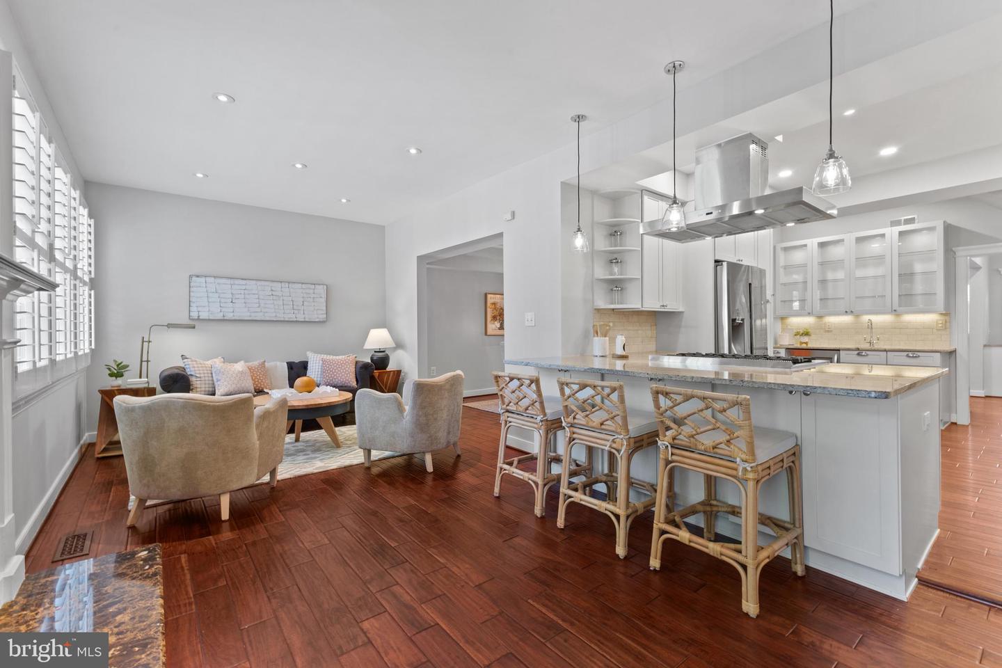 1401 PRINCESS ST, ALEXANDRIA, Virginia 22314, 3 Bedrooms Bedrooms, ,2 BathroomsBathrooms,Residential,For sale,1401 PRINCESS ST,VAAX2045392 MLS # VAAX2045392