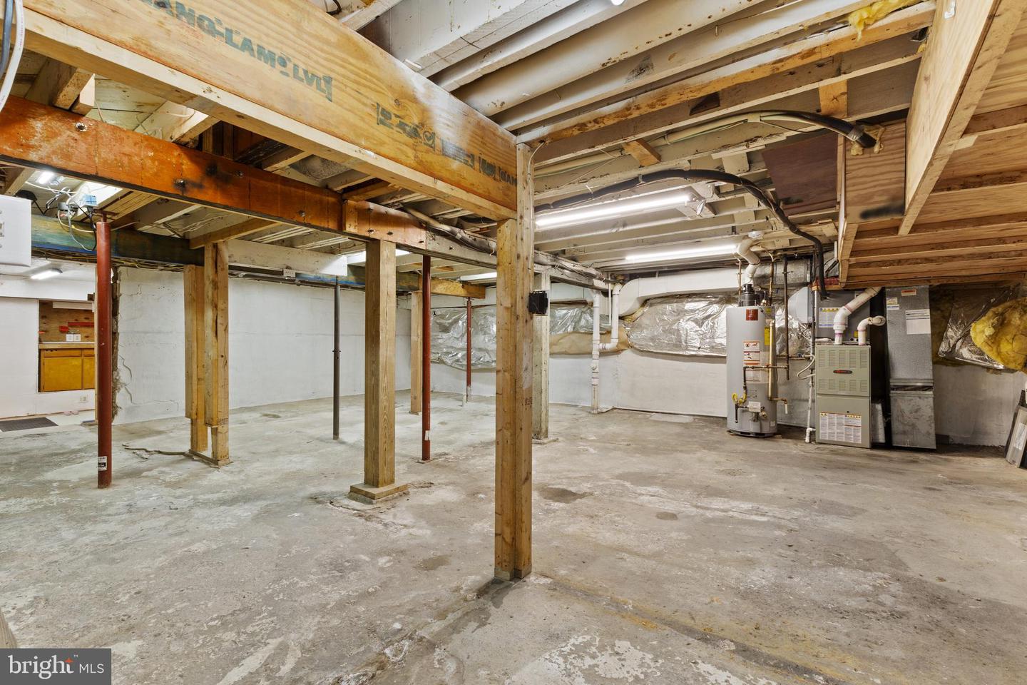 1401 PRINCESS ST, ALEXANDRIA, Virginia 22314, 3 Bedrooms Bedrooms, ,2 BathroomsBathrooms,Residential,For sale,1401 PRINCESS ST,VAAX2045392 MLS # VAAX2045392