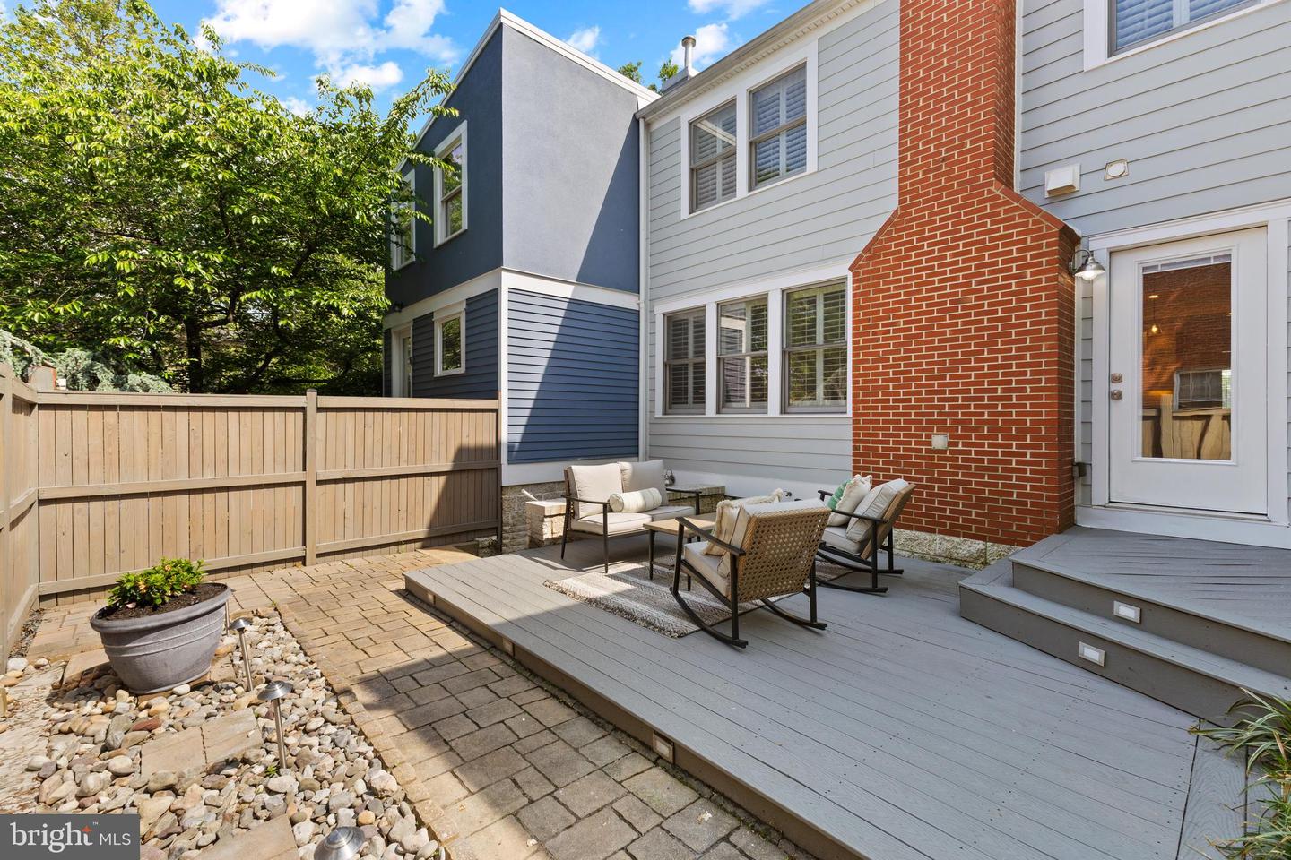 1401 PRINCESS ST, ALEXANDRIA, Virginia 22314, 3 Bedrooms Bedrooms, ,2 BathroomsBathrooms,Residential,For sale,1401 PRINCESS ST,VAAX2045392 MLS # VAAX2045392