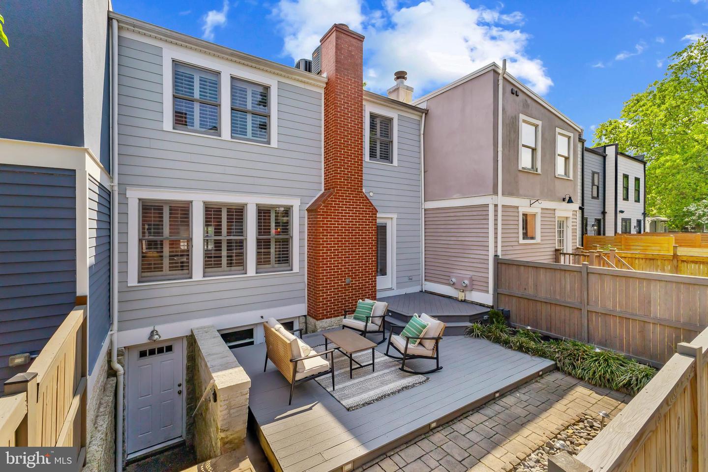 1401 PRINCESS ST, ALEXANDRIA, Virginia 22314, 3 Bedrooms Bedrooms, ,2 BathroomsBathrooms,Residential,For sale,1401 PRINCESS ST,VAAX2045392 MLS # VAAX2045392