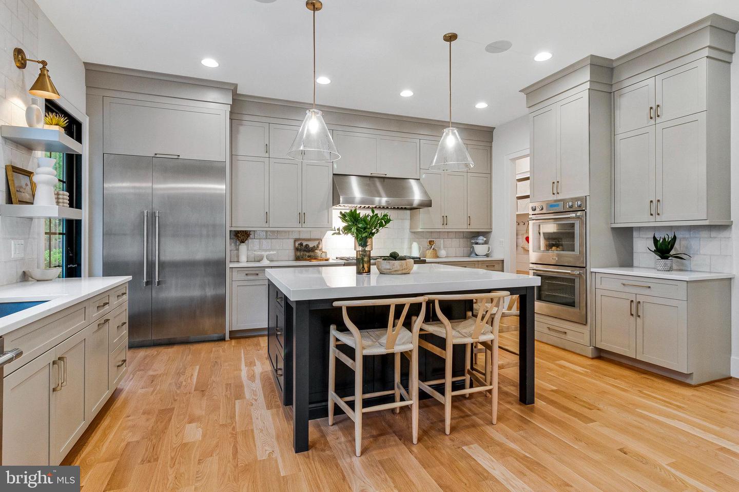 6325 36TH ST N, ARLINGTON, Virginia 22213, 6 Bedrooms Bedrooms, ,6 BathroomsBathrooms,Residential,For sale,6325 36TH ST N,VAAR2057528 MLS # VAAR2057528