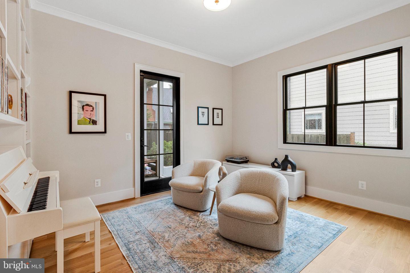 6325 36TH ST N, ARLINGTON, Virginia 22213, 6 Bedrooms Bedrooms, ,6 BathroomsBathrooms,Residential,For sale,6325 36TH ST N,VAAR2057528 MLS # VAAR2057528