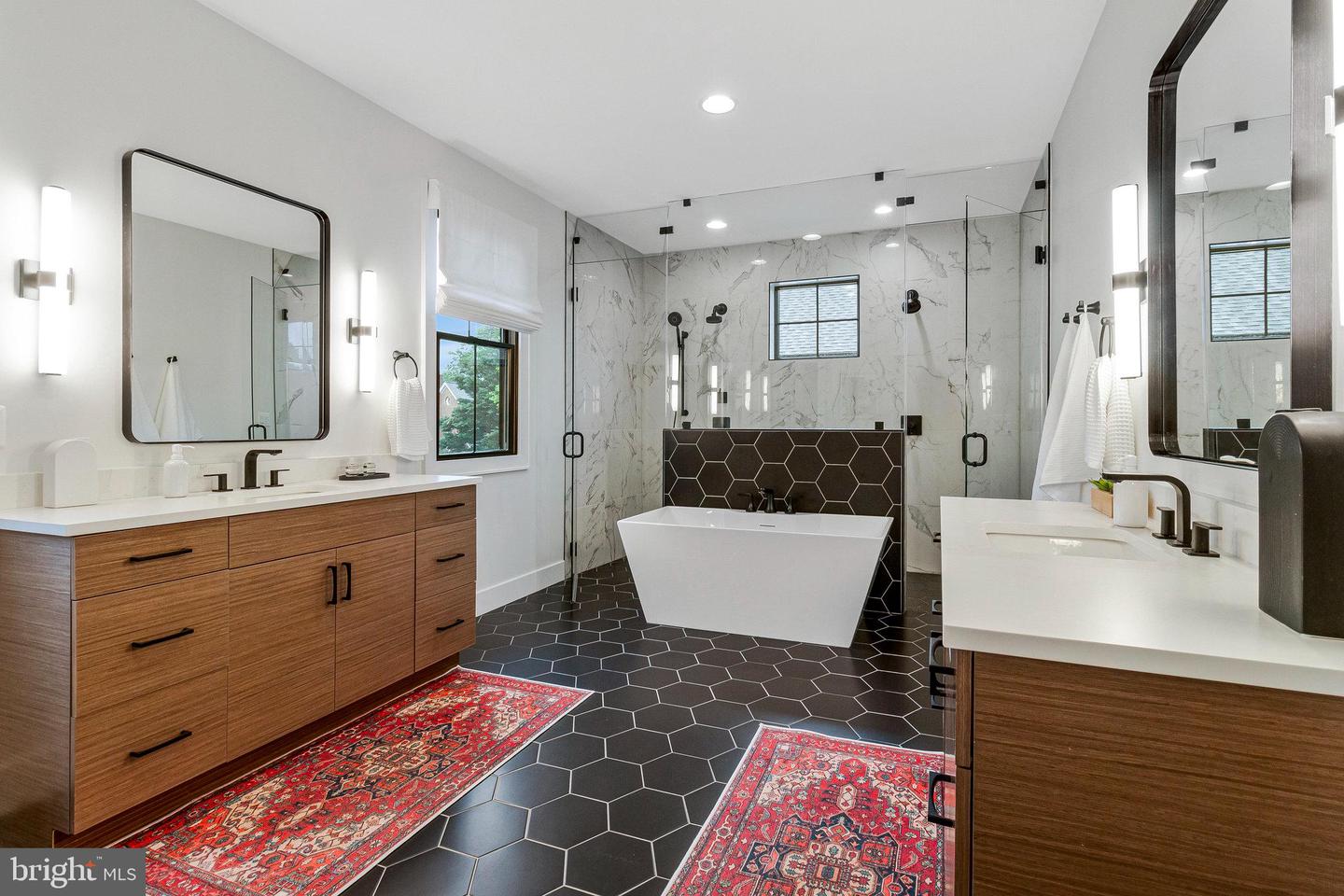 6325 36TH ST N, ARLINGTON, Virginia 22213, 6 Bedrooms Bedrooms, ,6 BathroomsBathrooms,Residential,For sale,6325 36TH ST N,VAAR2057528 MLS # VAAR2057528