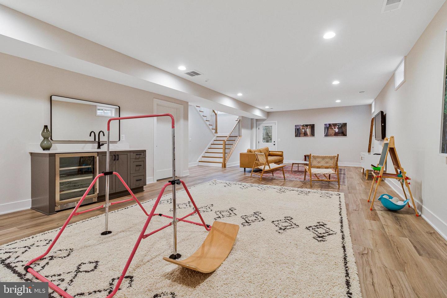 6325 36TH ST N, ARLINGTON, Virginia 22213, 6 Bedrooms Bedrooms, ,6 BathroomsBathrooms,Residential,For sale,6325 36TH ST N,VAAR2057528 MLS # VAAR2057528
