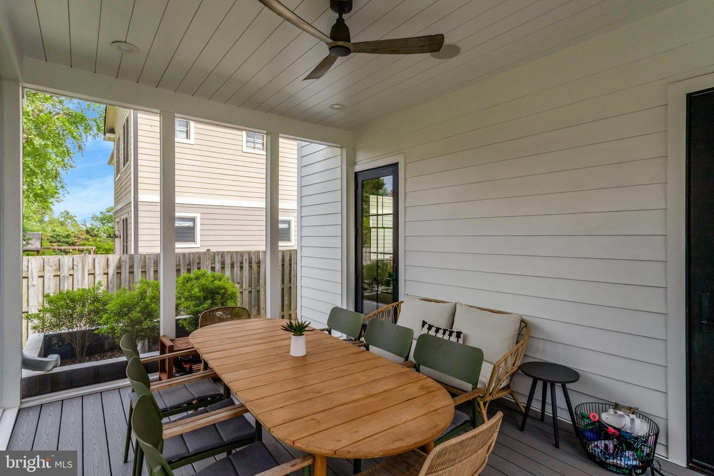 6325 36TH ST N, ARLINGTON, Virginia 22213, 6 Bedrooms Bedrooms, ,6 BathroomsBathrooms,Residential,For sale,6325 36TH ST N,VAAR2057528 MLS # VAAR2057528