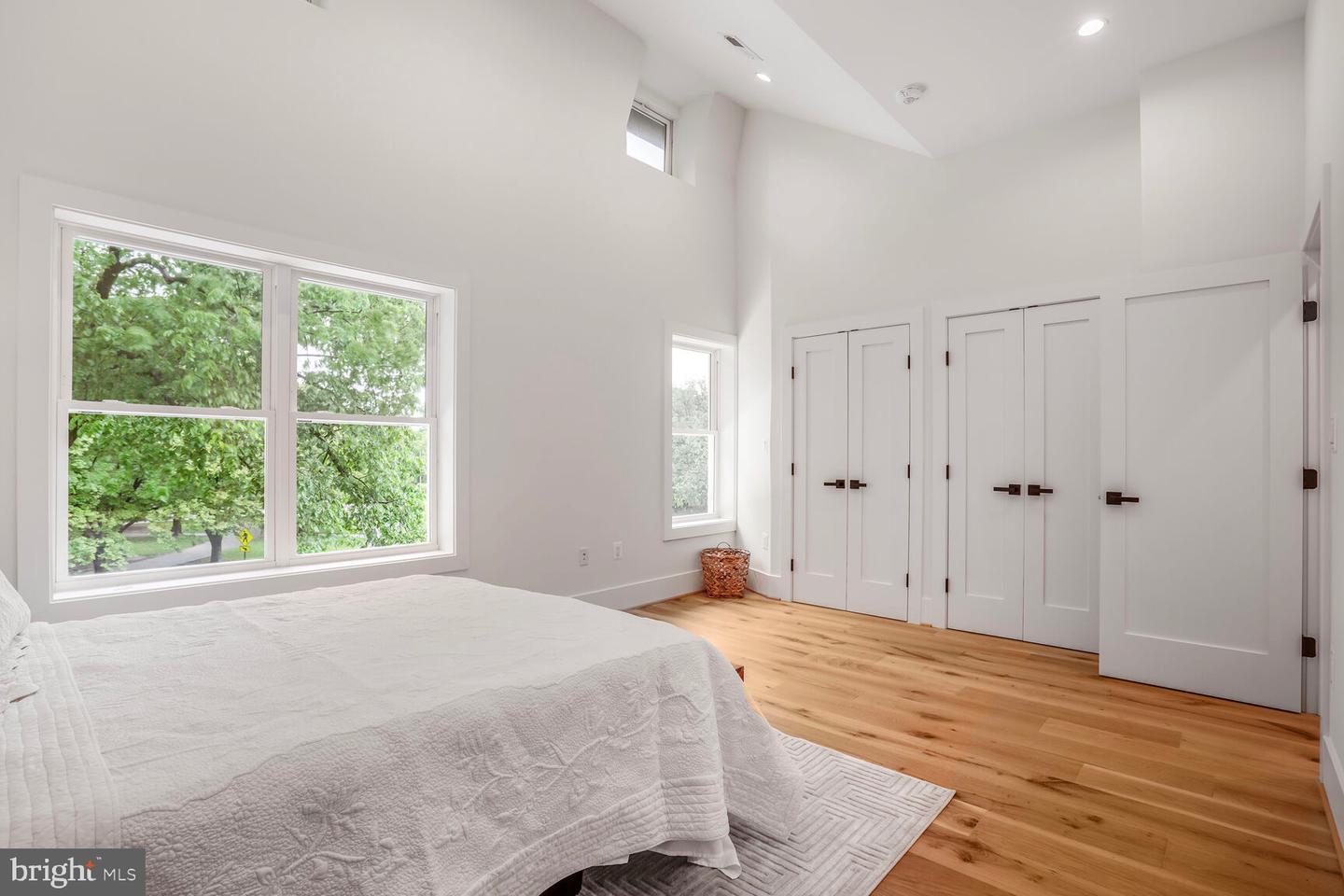 16 SHERMAN CIR NW, WASHINGTON, District Of Columbia 20011, 5 Bedrooms Bedrooms, ,3 BathroomsBathrooms,Residential,For sale,16 SHERMAN CIR NW,DCDC2200796 MLS # DCDC2200796